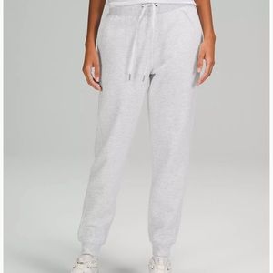 LULULEMON SWEATPANTS
